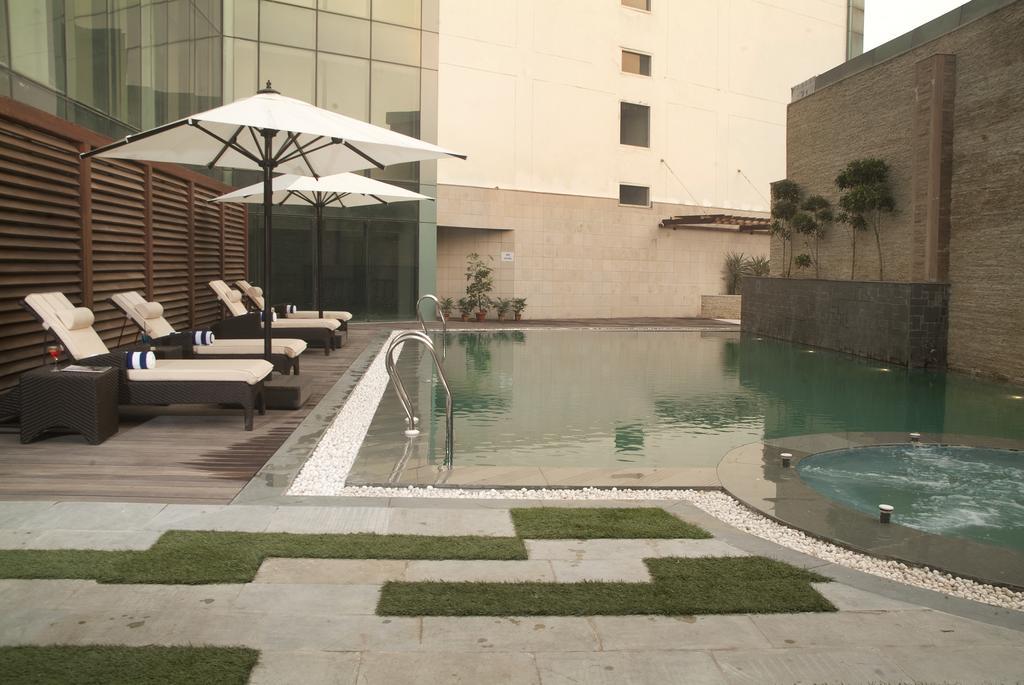Savoy Suites Greater Noida Exterior photo