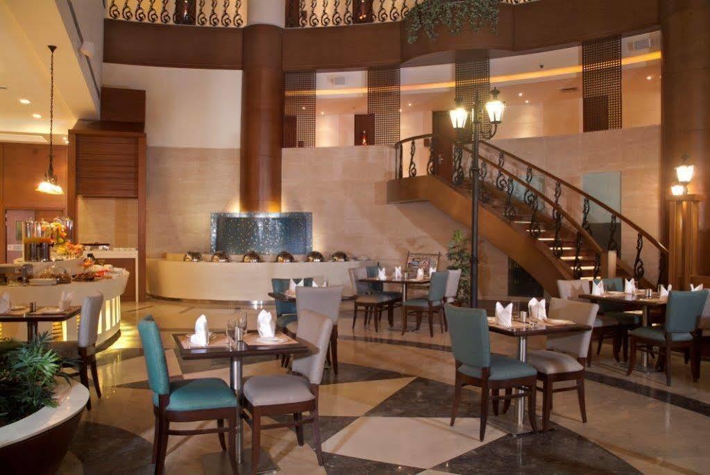 Savoy Suites Greater Noida Exterior photo