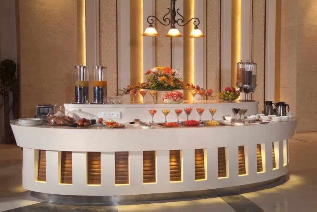Savoy Suites Greater Noida Exterior photo