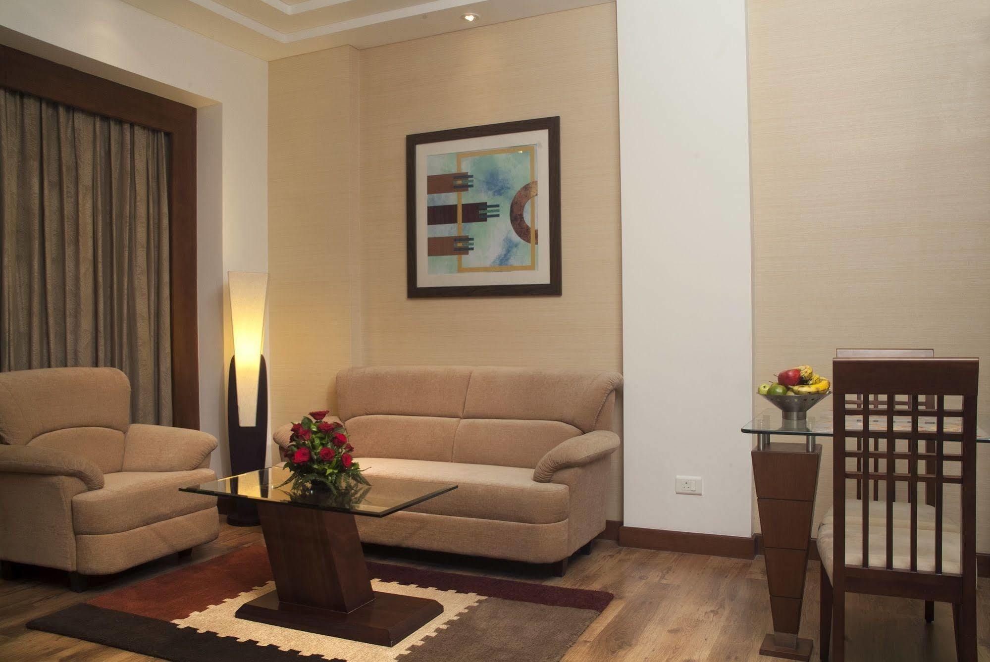 Savoy Suites Greater Noida Exterior photo
